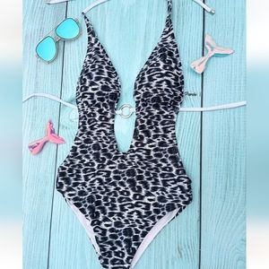 Woman's bikinis, brand new all sizes